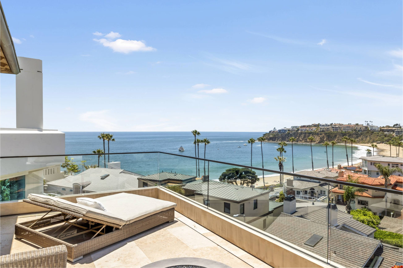 Laguna Beach cliffside cove